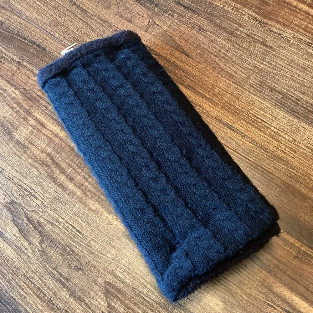 NWOT Black Cable Knit Faux‎ Fur Lined Neck Warmer One Size